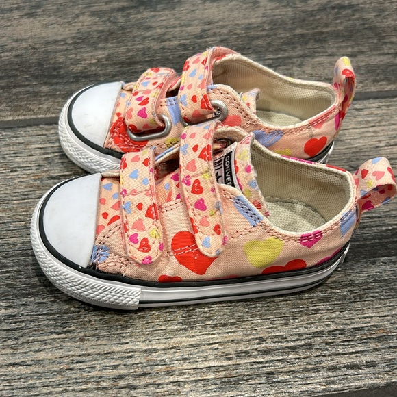 Converse Baby Sneakers - Picture 2 of 6
